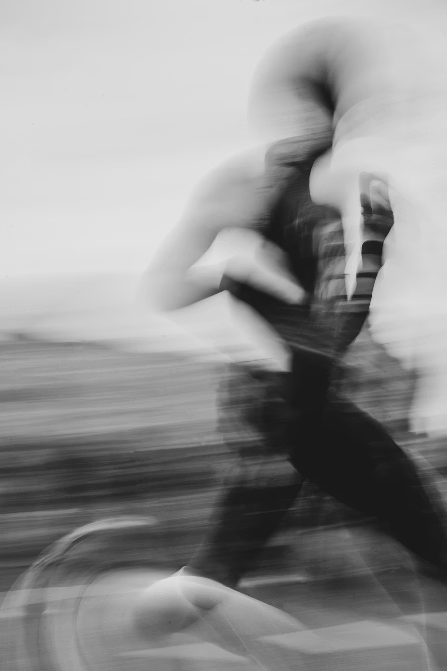 Runner training outdoors with Lapko